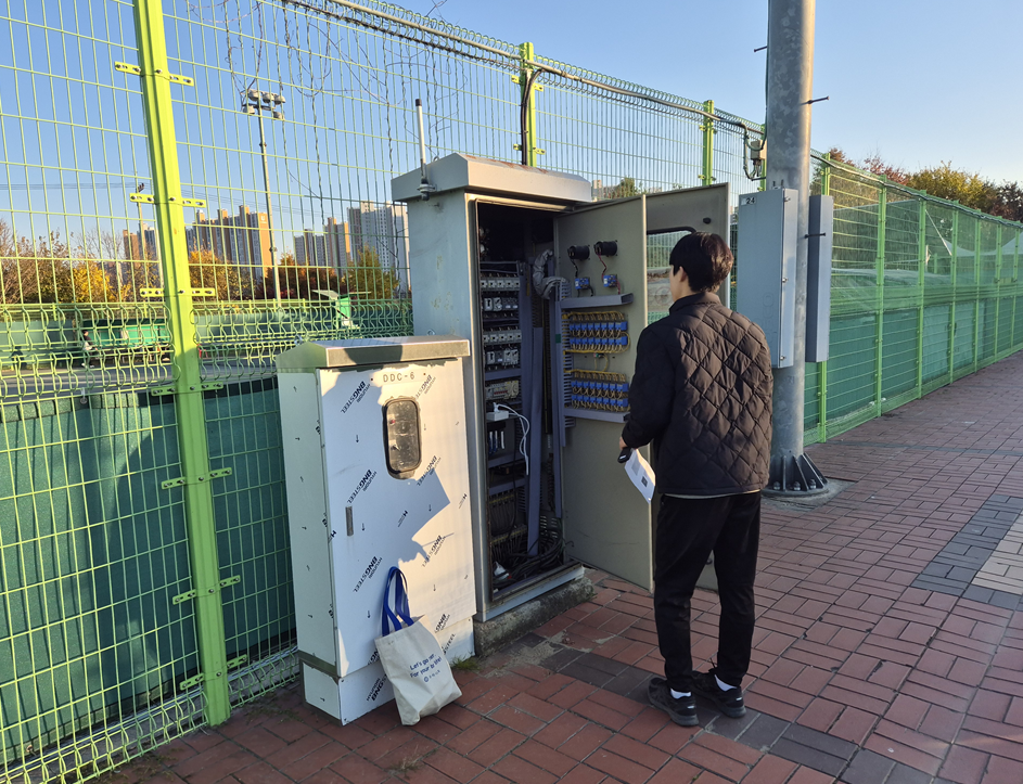 구리왕숙체육공원 테니스장 전원 차단기 교체()